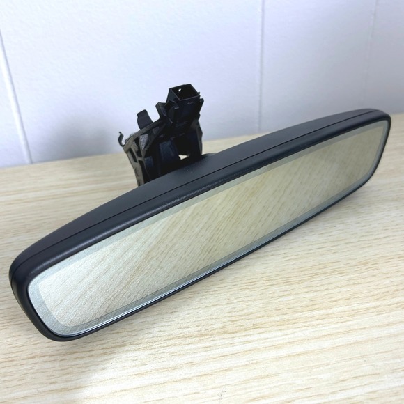 Volkswagen Enhanced Rear View Mirror OEM P/N:E11028191 (for: 2024 VW Tiguan) - Picture 1 of 6